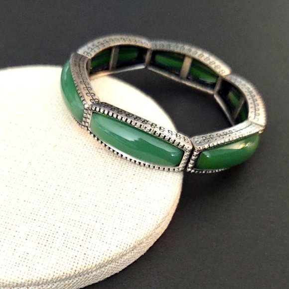 Green and silver stretch bracelet - Picture 6 of 9